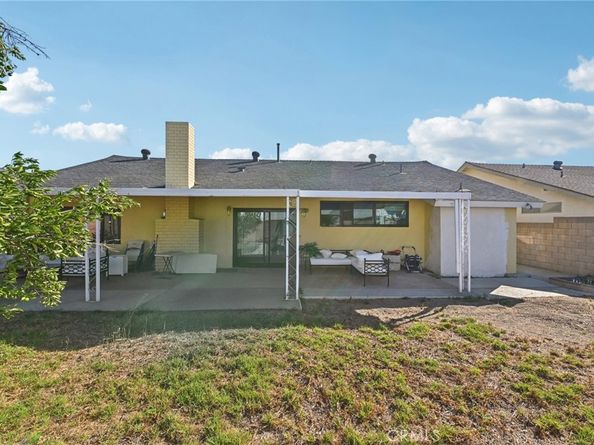 15937 Londelius Street, North Hills CA 91343