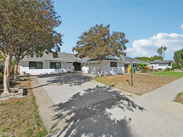 15937 Londelius Street, North Hills CA 91343