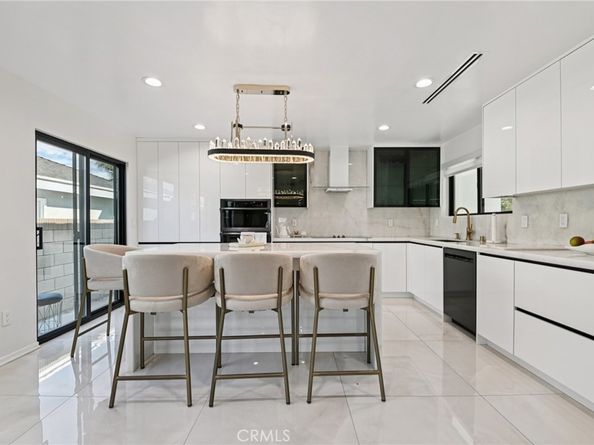 15937 Londelius Street, North Hills CA 91343