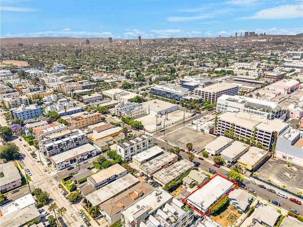 1026 N Hudson, Hollywood CA 90038