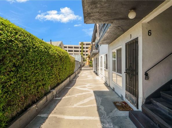 1026 N Hudson, Hollywood CA 90038