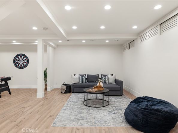 14713 Valleyheart Drive, Sherman Oaks CA 91403