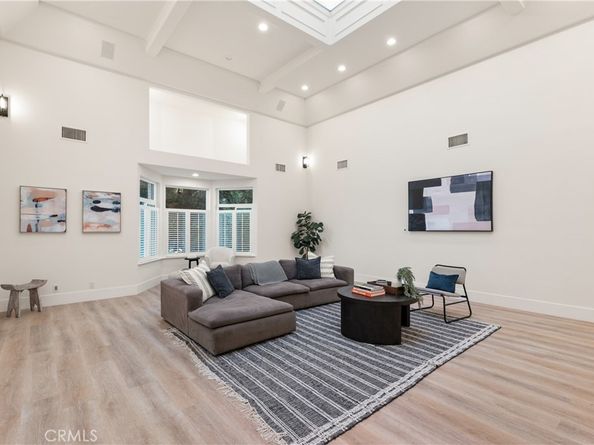 14713 Valleyheart Drive, Sherman Oaks CA 91403