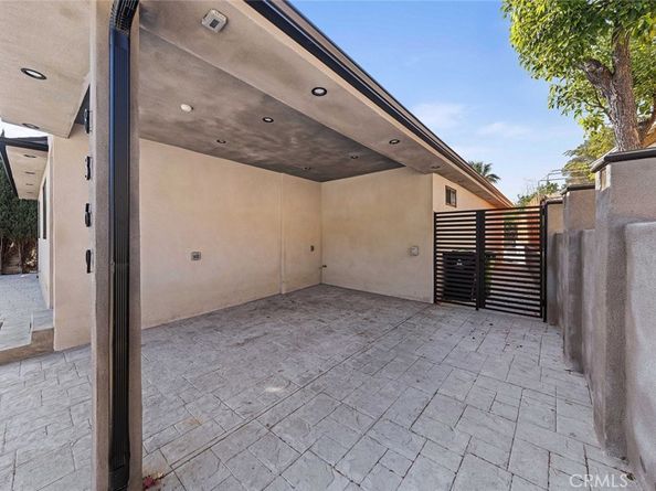 8369 Vine Valley Drive, Sun Valley CA 91352