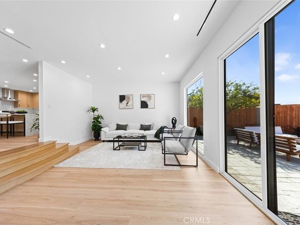 8369 Vine Valley Drive, Sun Valley CA 91352