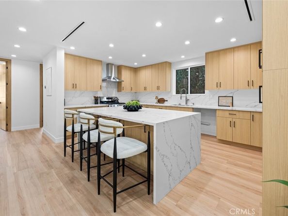 8369 Vine Valley Drive, Sun Valley CA 91352