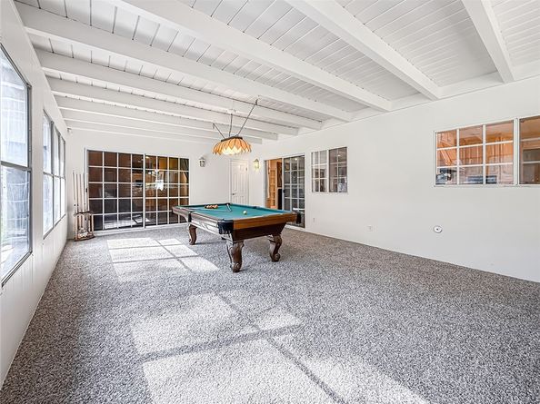 17424 Superior, Northridge CA 91325