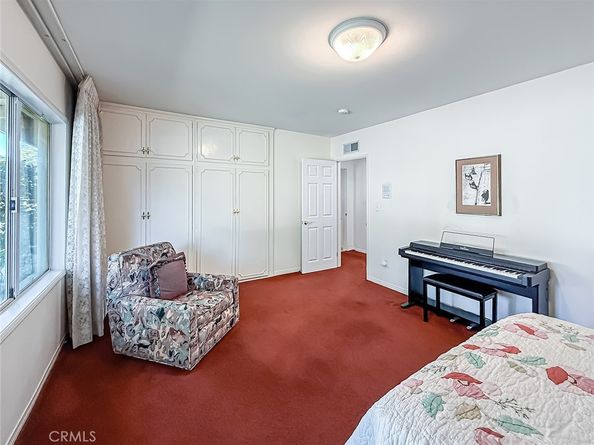 17424 Superior, Northridge CA 91325