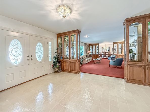 17424 Superior, Northridge CA 91325