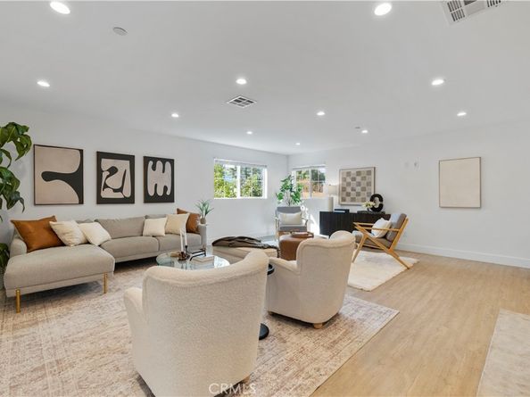 5248 Segals Way, Sherman Oaks CA 91411