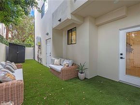 5248 Segals Way, Sherman Oaks CA 91411