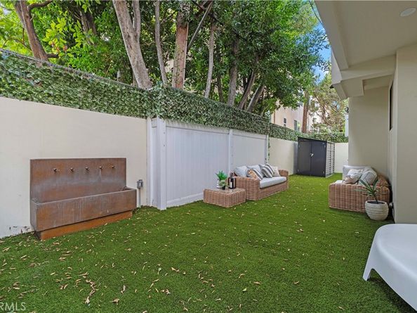 5248 Segals Way, Sherman Oaks CA 91411