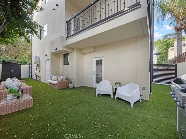 5248 Segals Way, Sherman Oaks CA 91411