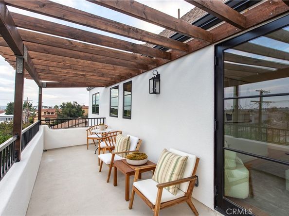 1284 S Orange, Los Angeles CA 90019