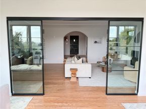 1284 S Orange, Los Angeles CA 90019