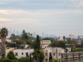 1284 S Orange, Los Angeles CA 90019