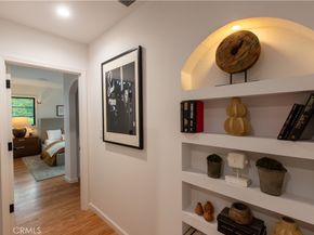 1284 S Orange, Los Angeles CA 90019