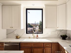 5441 Blackwelder, Los Angeles CA 90016