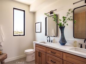 5441 Blackwelder, Los Angeles CA 90016