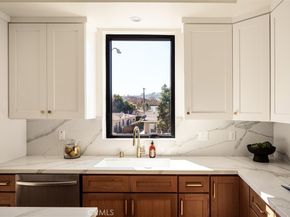 5441 Blackwelder, Los Angeles CA 90016