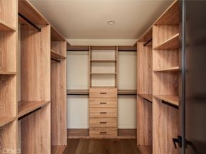 5441 Blackwelder, Los Angeles CA 90016