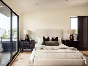 5441 Blackwelder, Los Angeles CA 90016