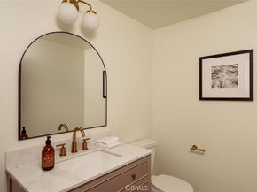 5441 Blackwelder, Los Angeles CA 90016