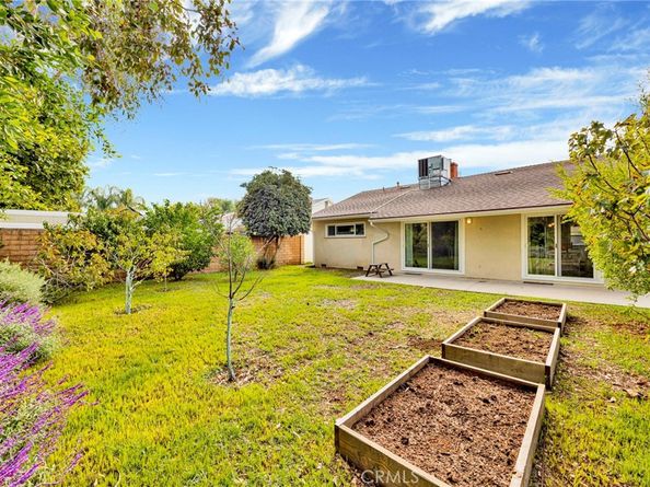 14421 Cohasset Street, Van Nuys CA 91405