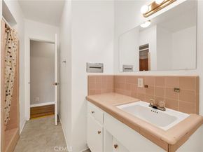 14421 Cohasset Street, Van Nuys CA 91405