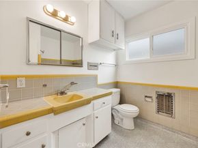 14421 Cohasset Street, Van Nuys CA 91405