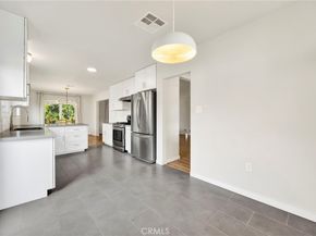 14421 Cohasset Street, Van Nuys CA 91405