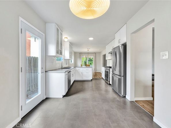 14421 Cohasset Street, Van Nuys CA 91405