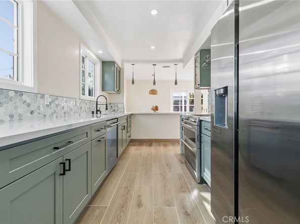 9233 Swinton Avenue, North Hills CA 91343