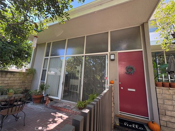 4256 W Kling Street, Burbank CA 91505