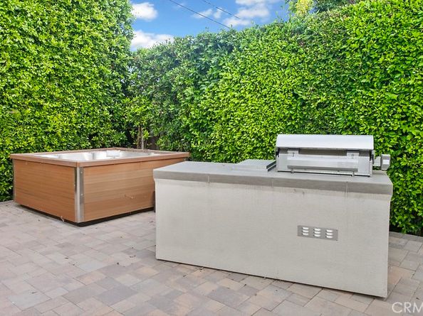 4818 Lemonas Avenue, Sherman Oaks CA 91403