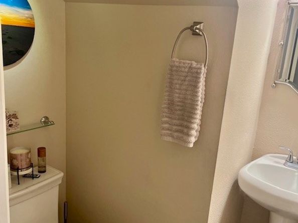 5291 Colodny Drive 5, Agoura Hills CA 91301