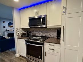 5291 Colodny Drive 5, Agoura Hills CA 91301