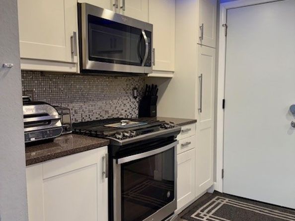 5291 Colodny Drive 5, Agoura Hills CA 91301