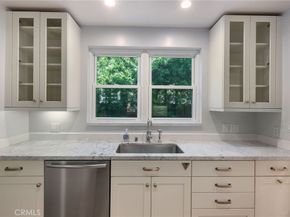 12139 Hollyglen Place, Studio City CA 91604