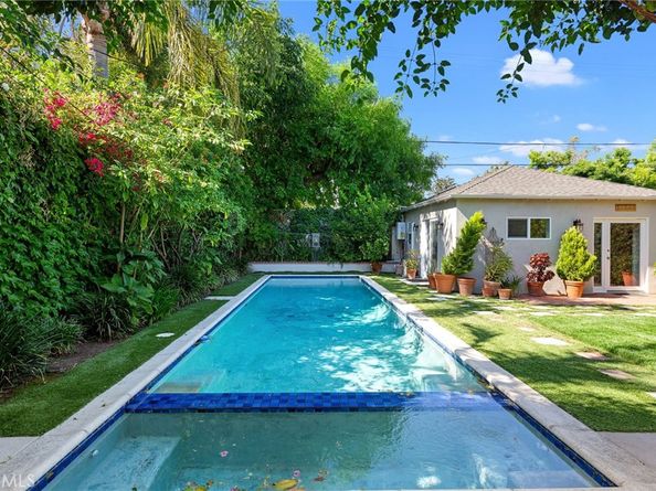 12139 Hollyglen Place, Studio City CA 91604