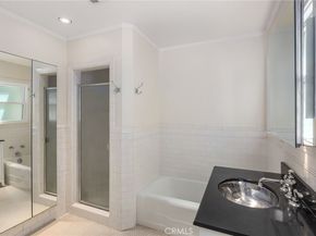 12139 Hollyglen Place, Studio City CA 91604