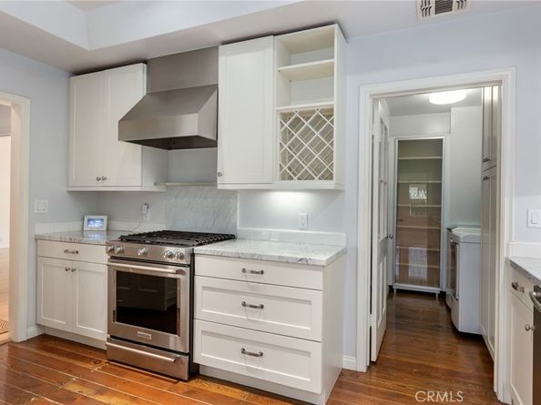 12139 Hollyglen Place, Studio City CA 91604