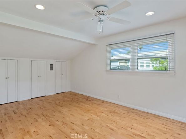 12139 Hollyglen Place, Studio City CA 91604