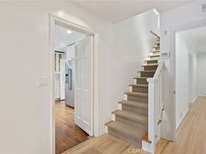 12139 Hollyglen Place, Studio City CA 91604