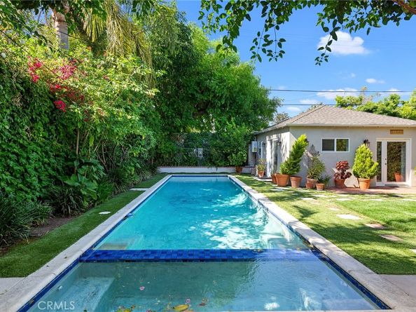 12139 Hollyglen Place, Studio City CA 91604