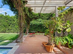 12139 Hollyglen Place, Studio City CA 91604