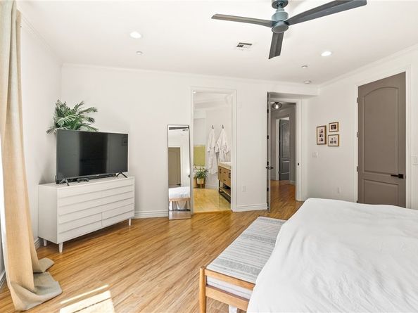 11145 Sunshine Terrace 101, Studio City CA 91604
