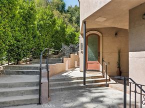 11145 Sunshine Terrace 101, Studio City CA 91604