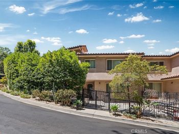 11145 Sunshine Terrace