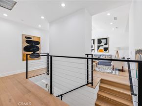 2420 Ives Lane B, Redondo Beach CA 90278